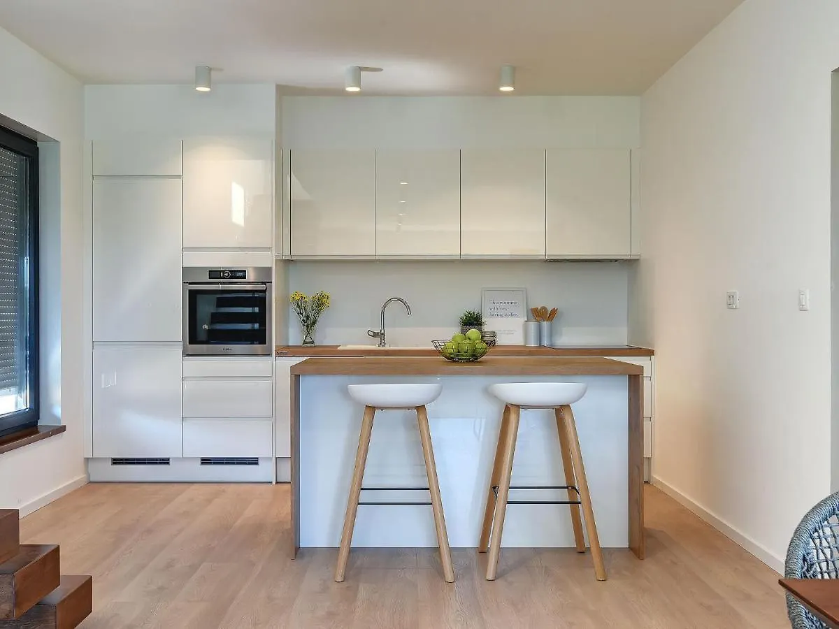 Modern Villa With Swimming Pool Pula