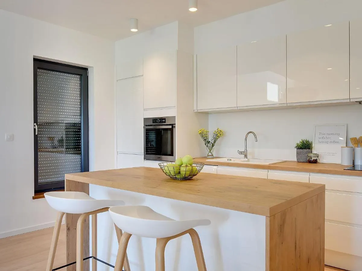 Modern Villa With Swimming Pool Pula