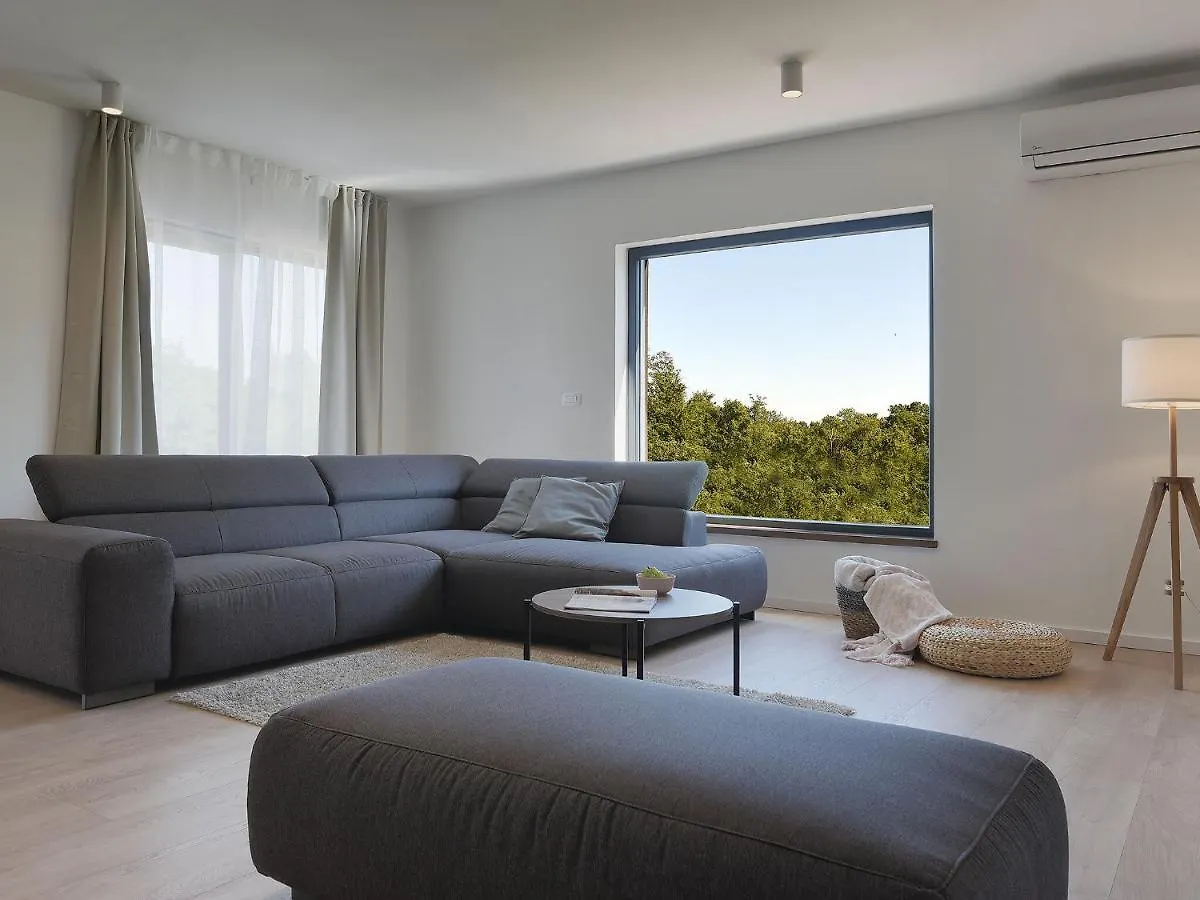 Modern Villa With Swimming Pool Pula Croácia